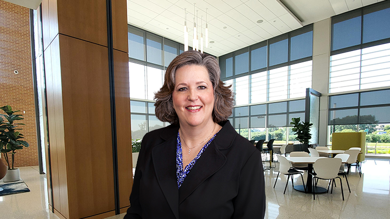 headshot of Karen Braun