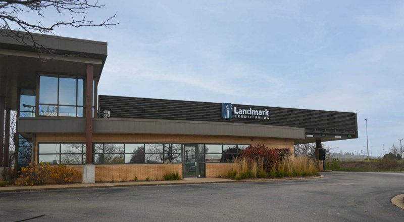 Exterior view of Franklin branch - a modern brick building with large glass windows covering the front.